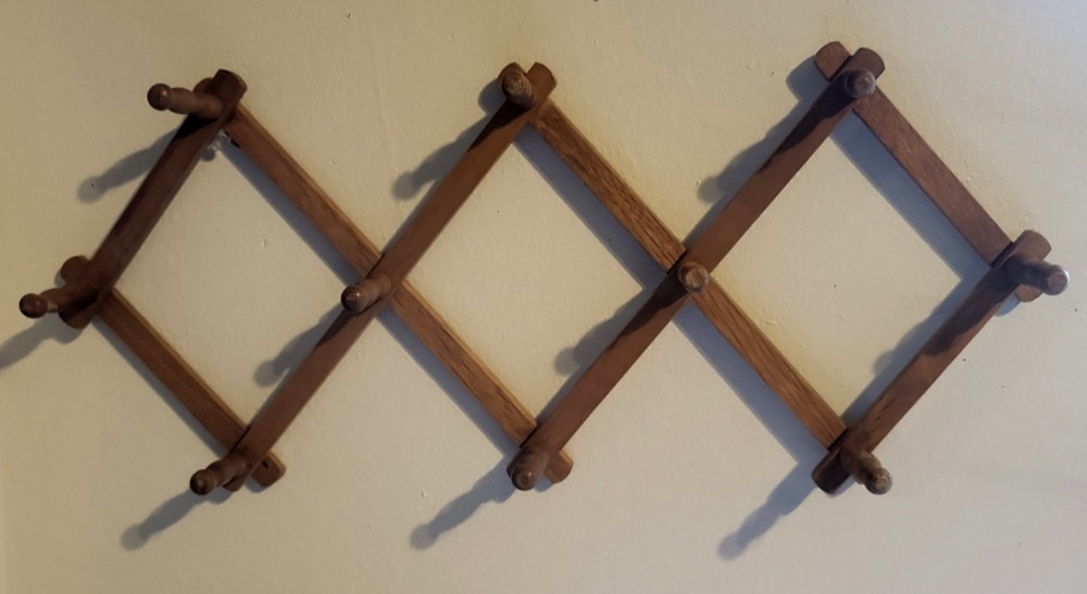 Vintage Wood Accordion Peg Rack 10 Hook Expandable Wall Hanger Rustic Cottage